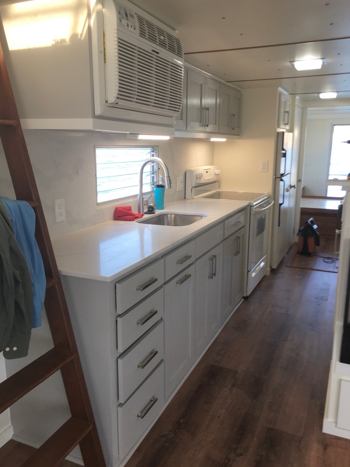 Houseboat kitchen renovations